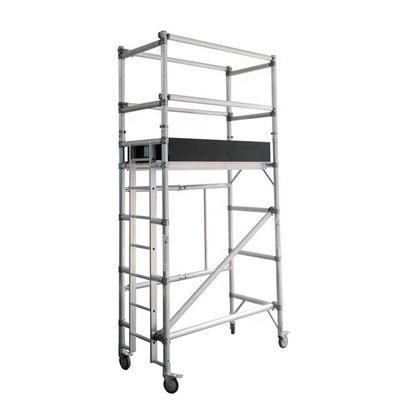 Un buon prezzo. Torre dell'impalcatura in alluminio d'argento torre mobile pieghevole personalizzata in linea