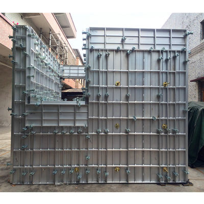 Un buon prezzo. Sistema di modulazione modulare di costruzione in alluminio con spessore di 4 mm in linea