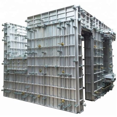 Un buon prezzo. Sistema di mattonatura di calcestruzzo resistente facile da usare per la costruzione di edifici in linea